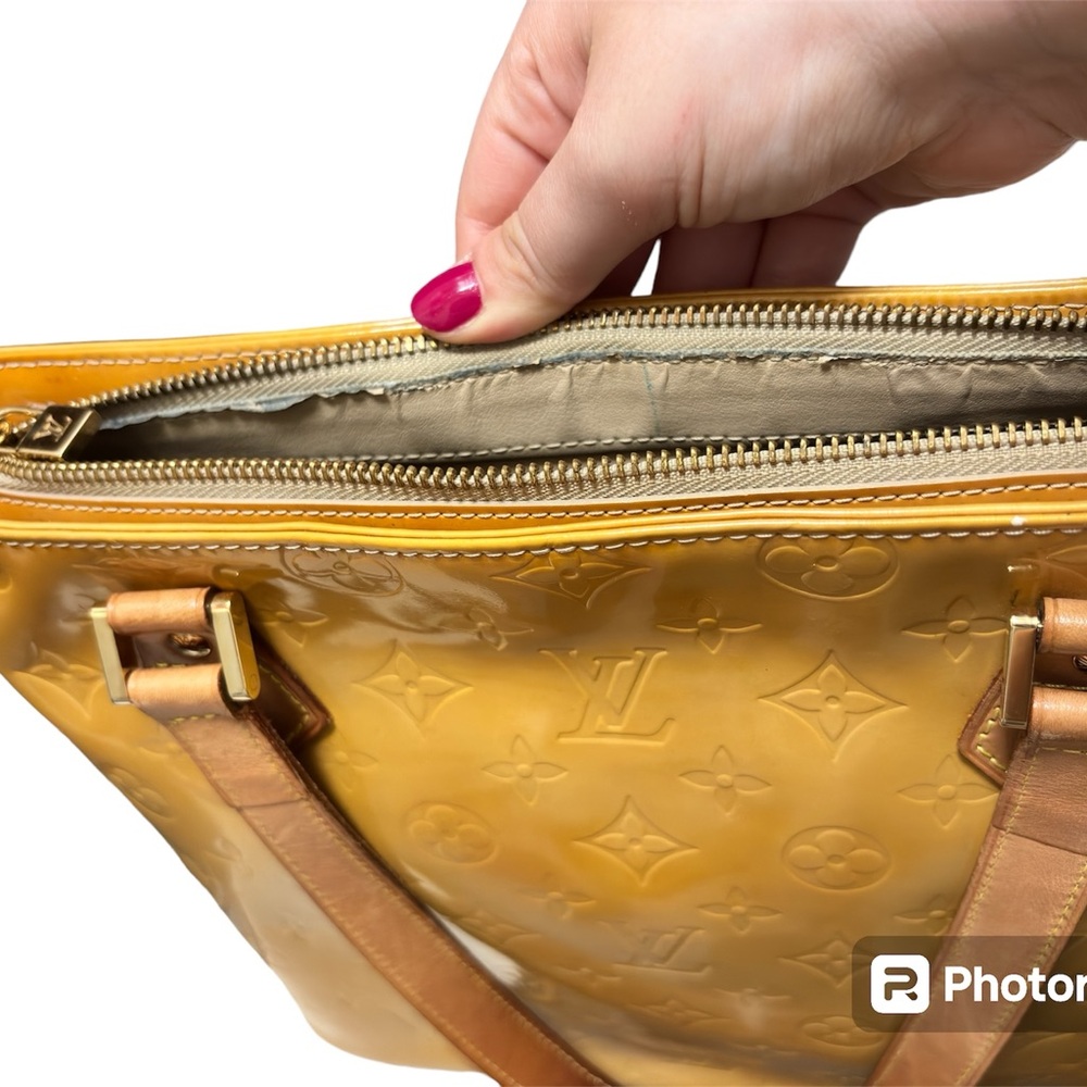 LOUIS VUITTON Vernis Houston Yellow/Gold Bag - Picture 15 of 16